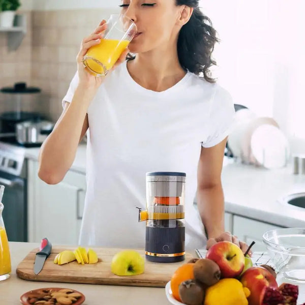 Portable USB Electric Fruit Juicer